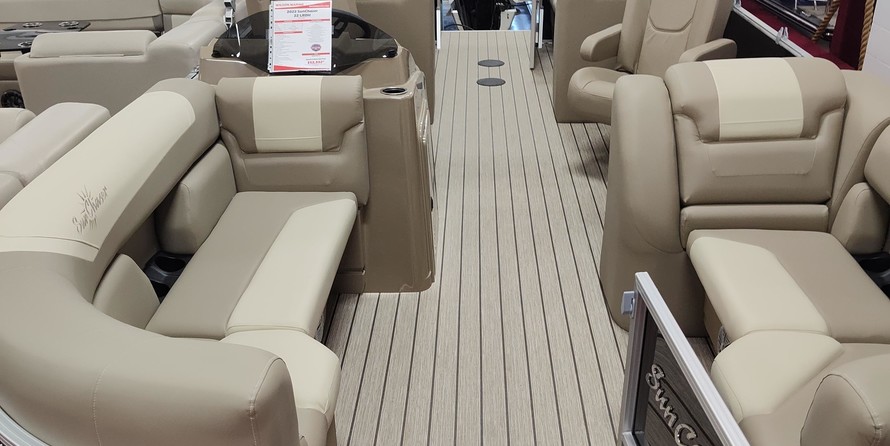 Sunchaser Boats Geneva Cruise 22 LR DH