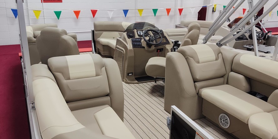 Sunchaser Boats Geneva Cruise 22 LR DH