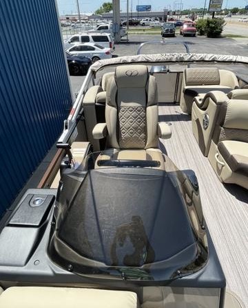 60 x 16 tri-toon passenger vessel