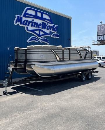 60 x 16 tri-toon passenger vessel