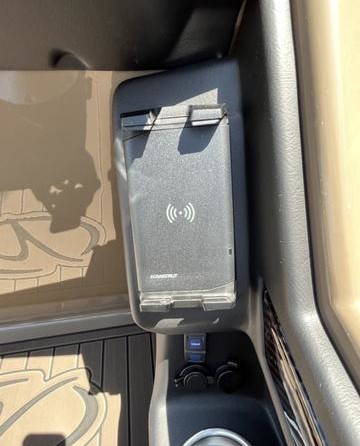 60 x 16 tri-toon passenger vessel