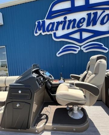 60 x 16 tri-toon passenger vessel