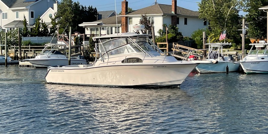 Grady-White Marlin 300