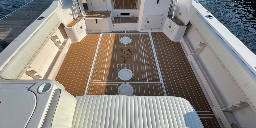 Grady-White Marlin 300