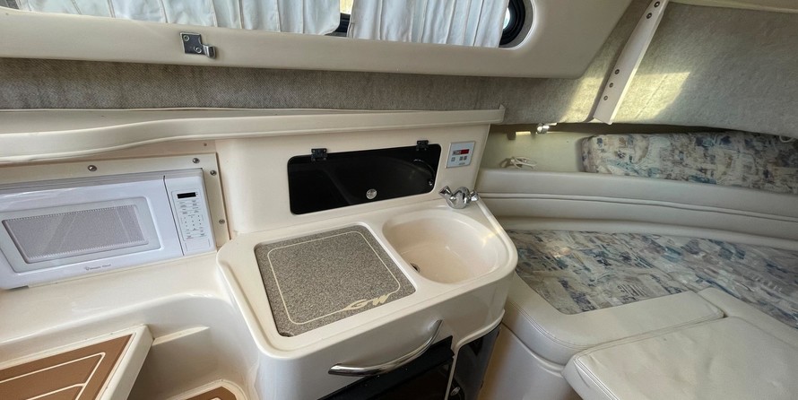 Grady-White Marlin 300