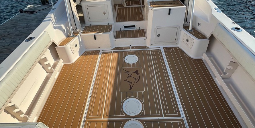 Grady-White Marlin 300