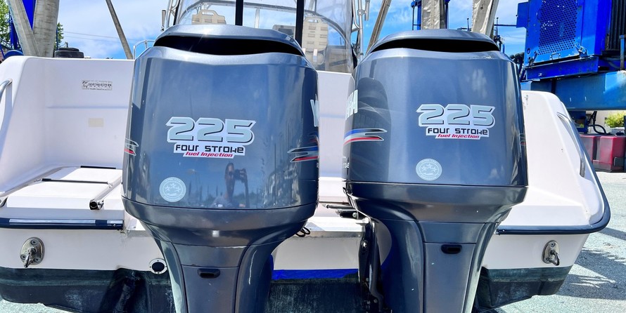 Grady-White Marlin 300