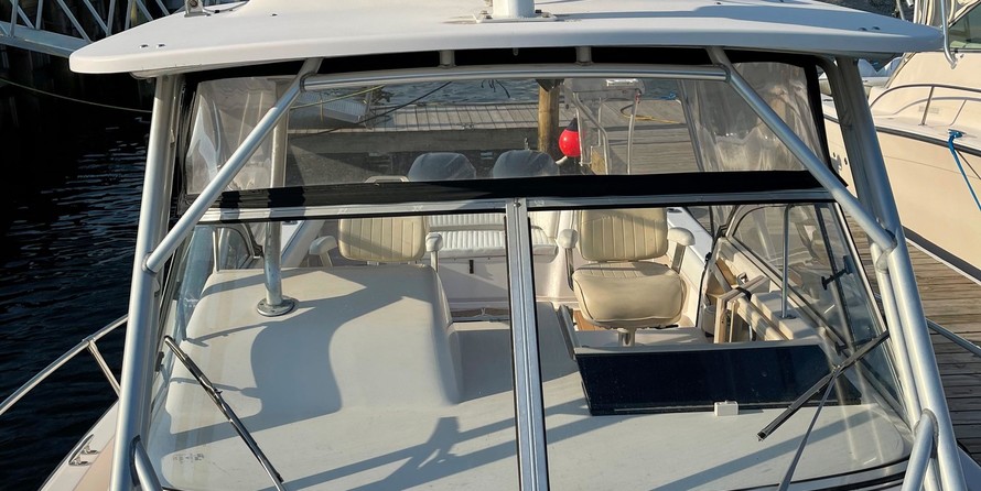 Grady-White Marlin 300