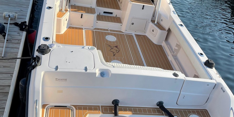 Grady-White Marlin 300