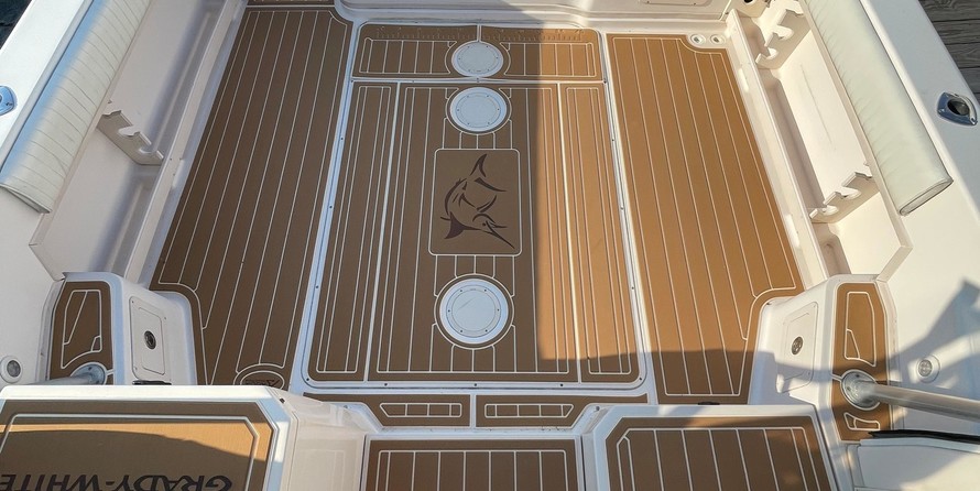 Grady-White Marlin 300