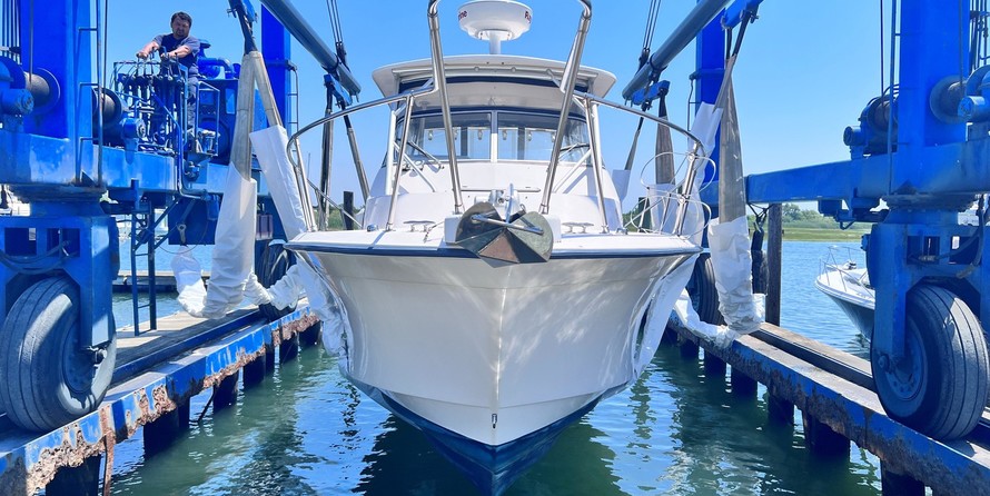 Grady-White Marlin 300