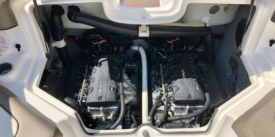 Yamaha Boats 242 Limited S