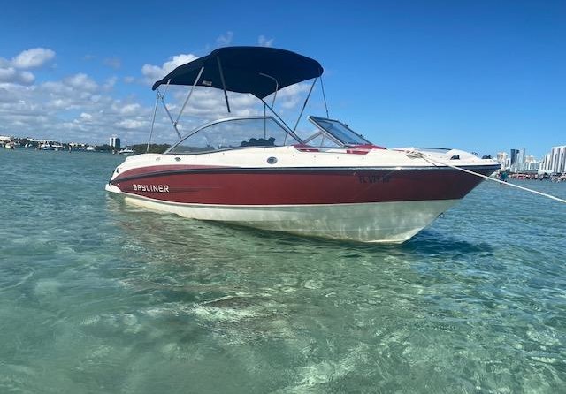 Bayliner 215 Bowrider