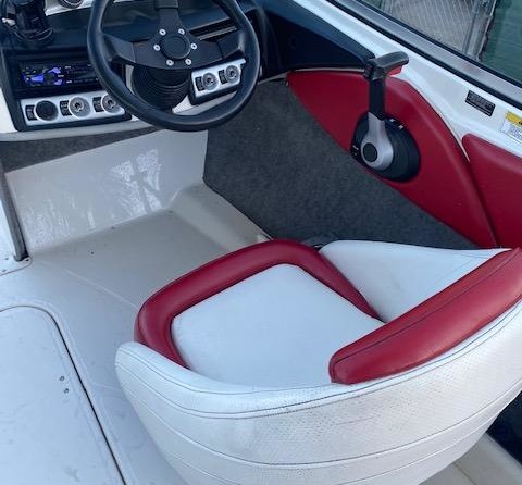 Bayliner 215 Bowrider