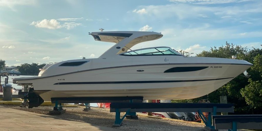 Sea Ray 350 SLX