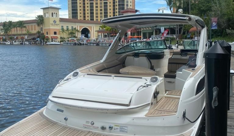 Sea Ray 350 SLX