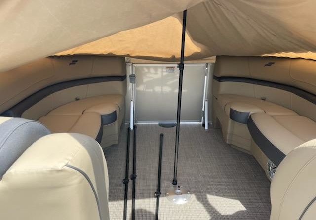 Starcraft Marine EX 22 R