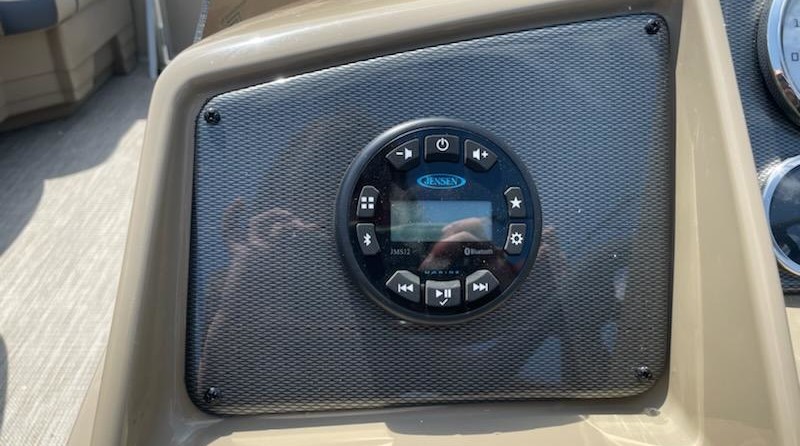 Starcraft Marine EX 22 R