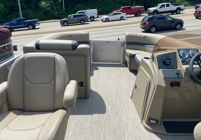 Starcraft Marine EX 22 R