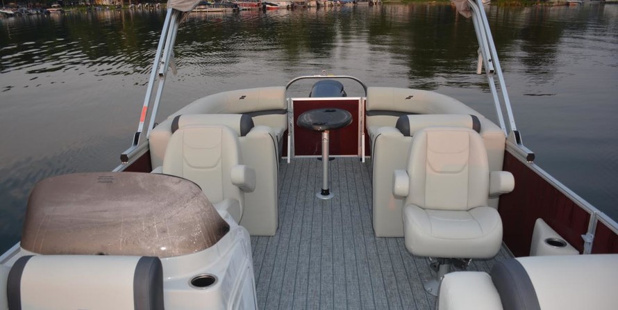 Starcraft Marine EX 22 R