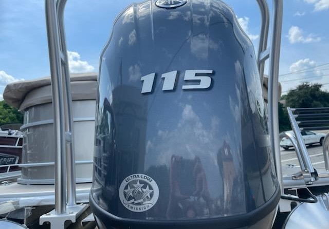 Starcraft Marine EX 22 R