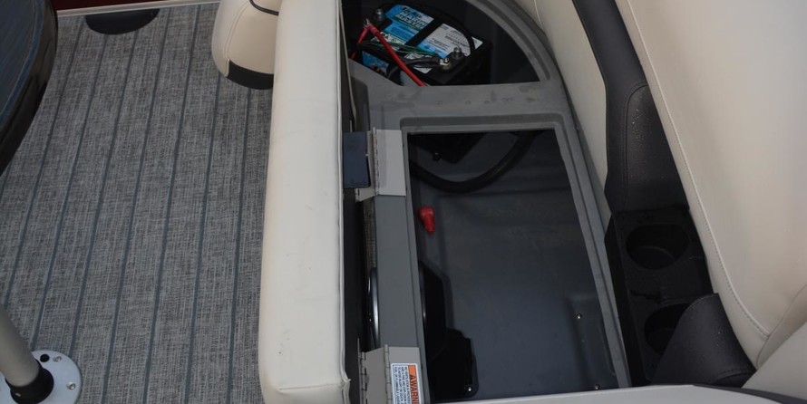 Starcraft Marine EX 22 R