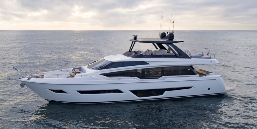 Ferretti Yachts 780