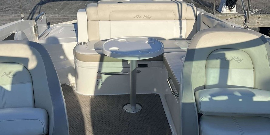 Sea Ray 260 Sundeck