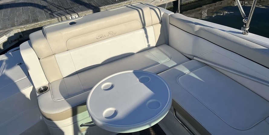 Sea Ray 260 Sundeck