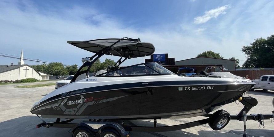 Yamaha 242X E-Series