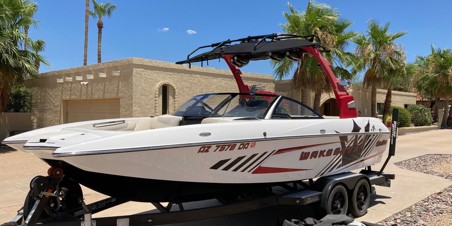 Malibu Wakesetter 22MXZ Soven Edition