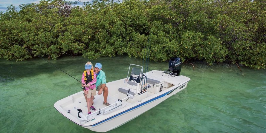 Mako Pro Skiff 17 CC