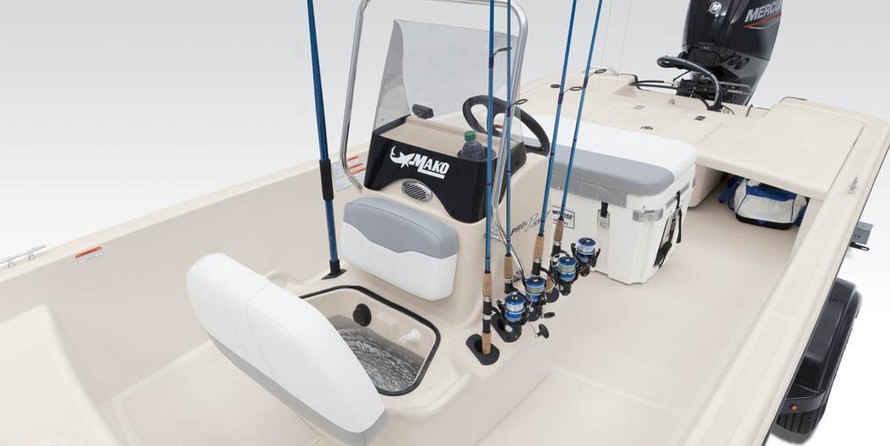 Mako Pro Skiff 17 CC
