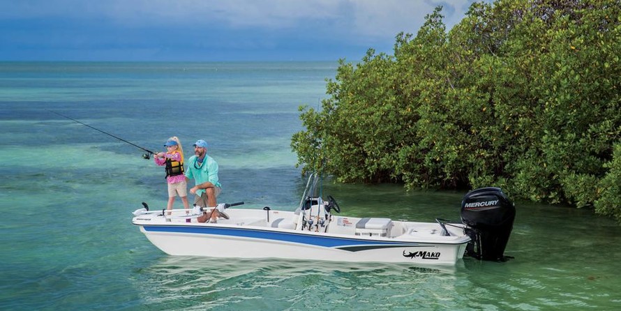 Mako Pro Skiff 17 CC