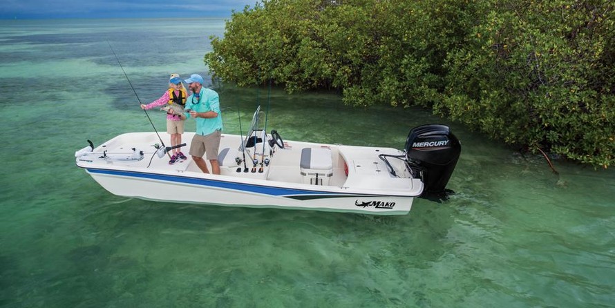 Mako Pro Skiff 17 CC