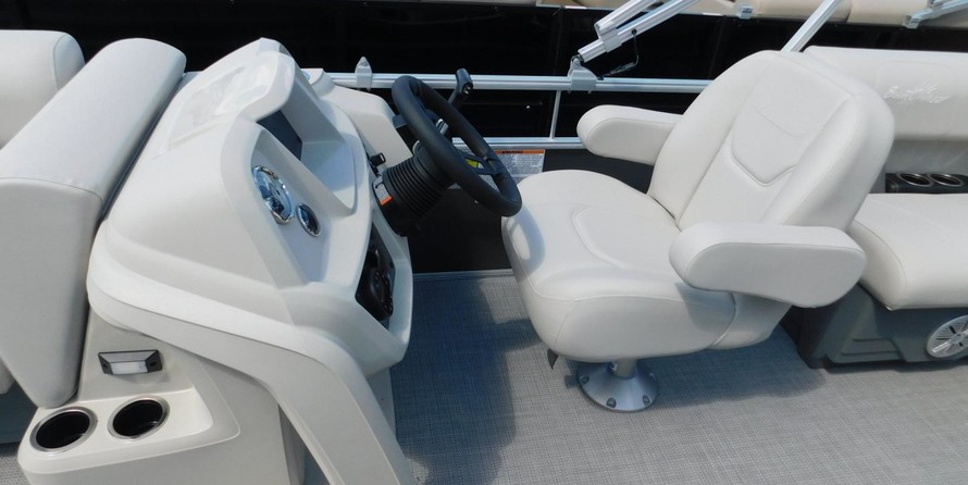 Sunchaser Boats Geneva Cruise 20 LR DH