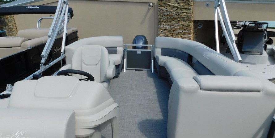 Sunchaser Boats Geneva Cruise 20 LR DH