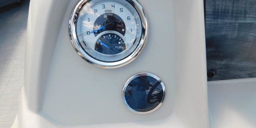 Sunchaser Boats Geneva Cruise 20 LR DH