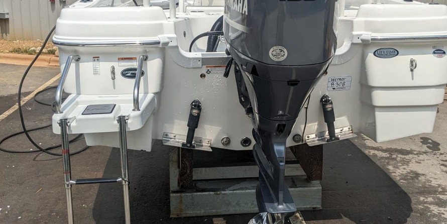 Nauticstar 211