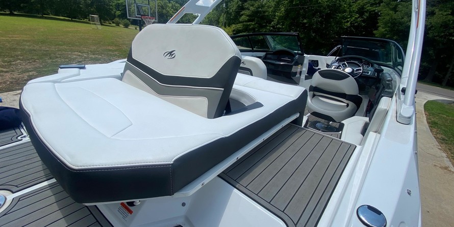 Monterey 218 Super Sport