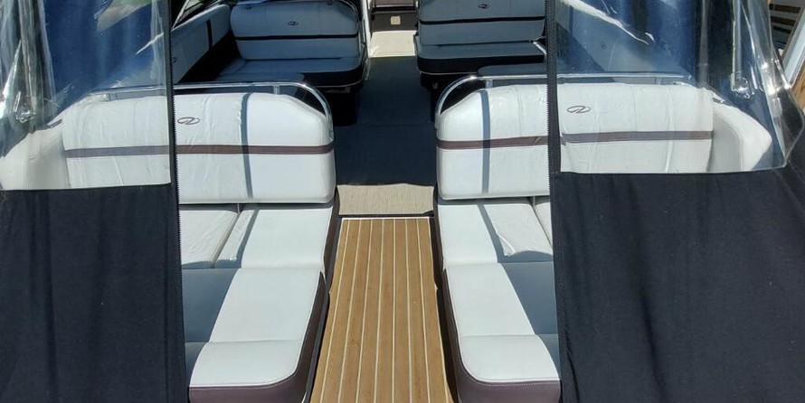 Regal 2800 Bowrider