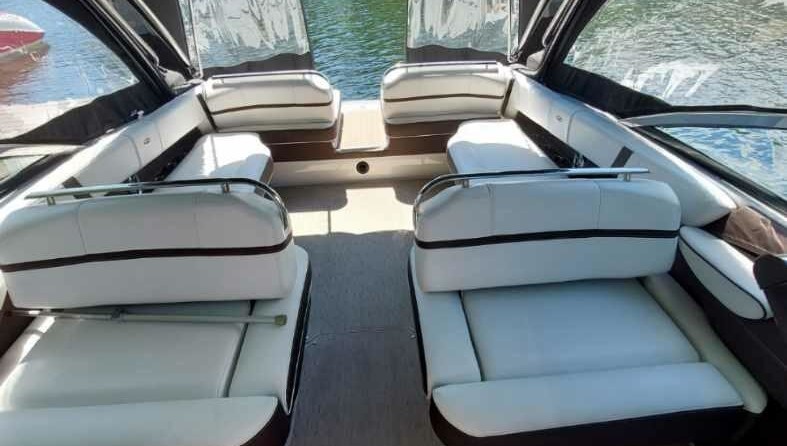 Regal 2800 Bowrider