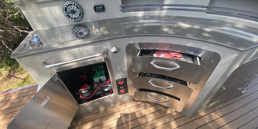 Premier Pontoons Boundary Waters 310 Sky Deck