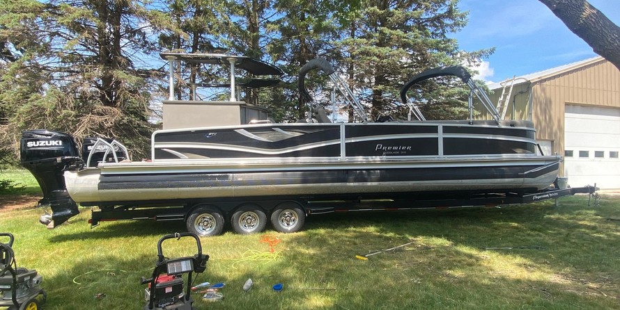 Premier Pontoons Boundary Waters 310 Sky Deck