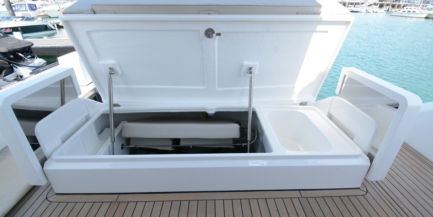 Fairline 50 Squadron