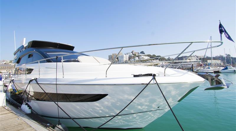 Fairline 50 Squadron