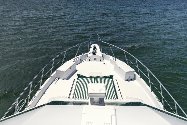 Hatteras 74 Sport Deck Motor Yacht
