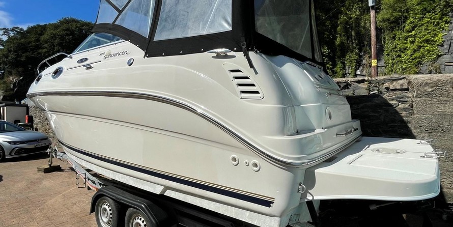Sea Ray 240 Sundancer