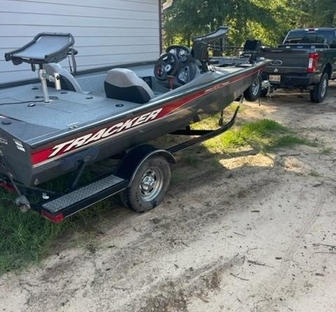 Tracker 195 TXW Pro Team