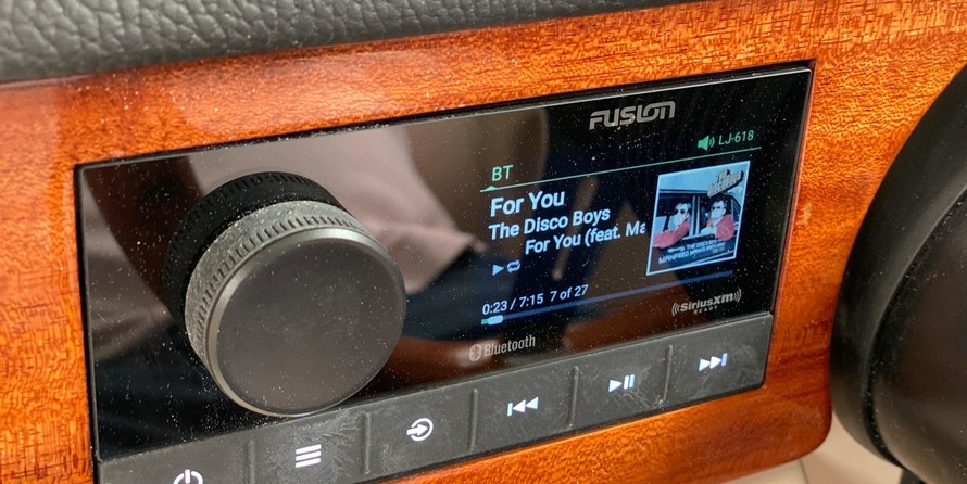 Chris-Craft Launch 27